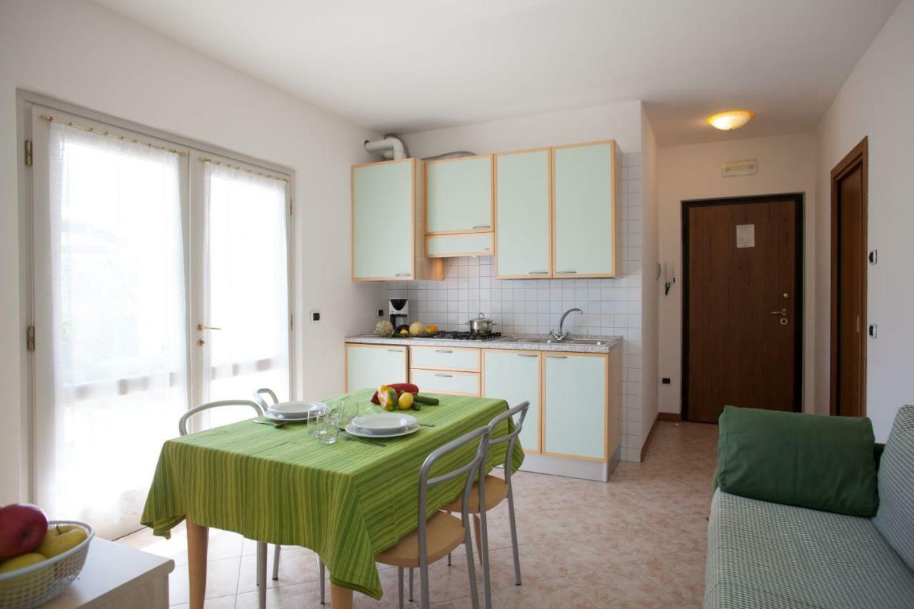 Residence Villa Aranci Limone sul Garda Exterior photo